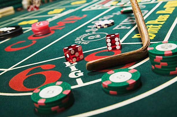 Layar permainan Speed Baccarat dengan dealer live dan opsi taruhan real-time di platform ligacuan